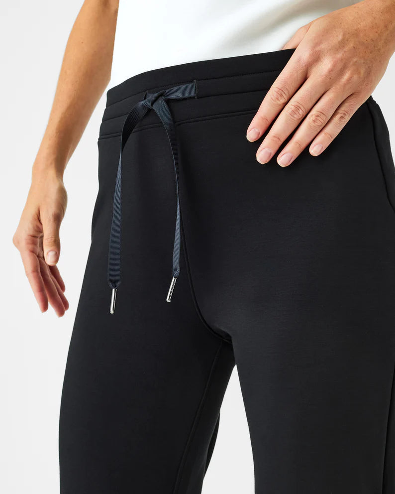 AirEssentials Tapered Pant by SPANX