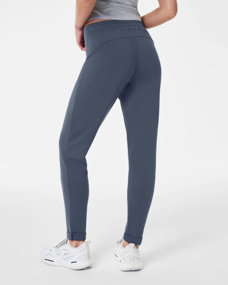 AirEssentials Tapered Pant by SPANX