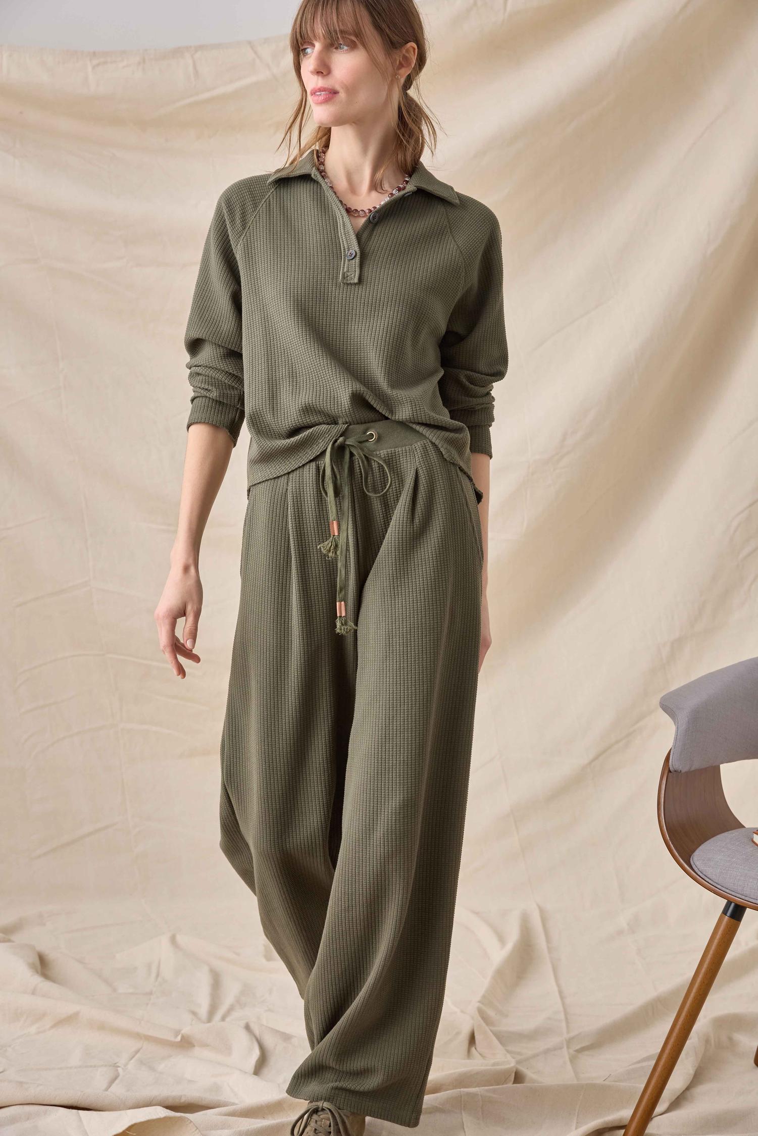 Lilla P Waffle Texture Full Length Pleated Pant