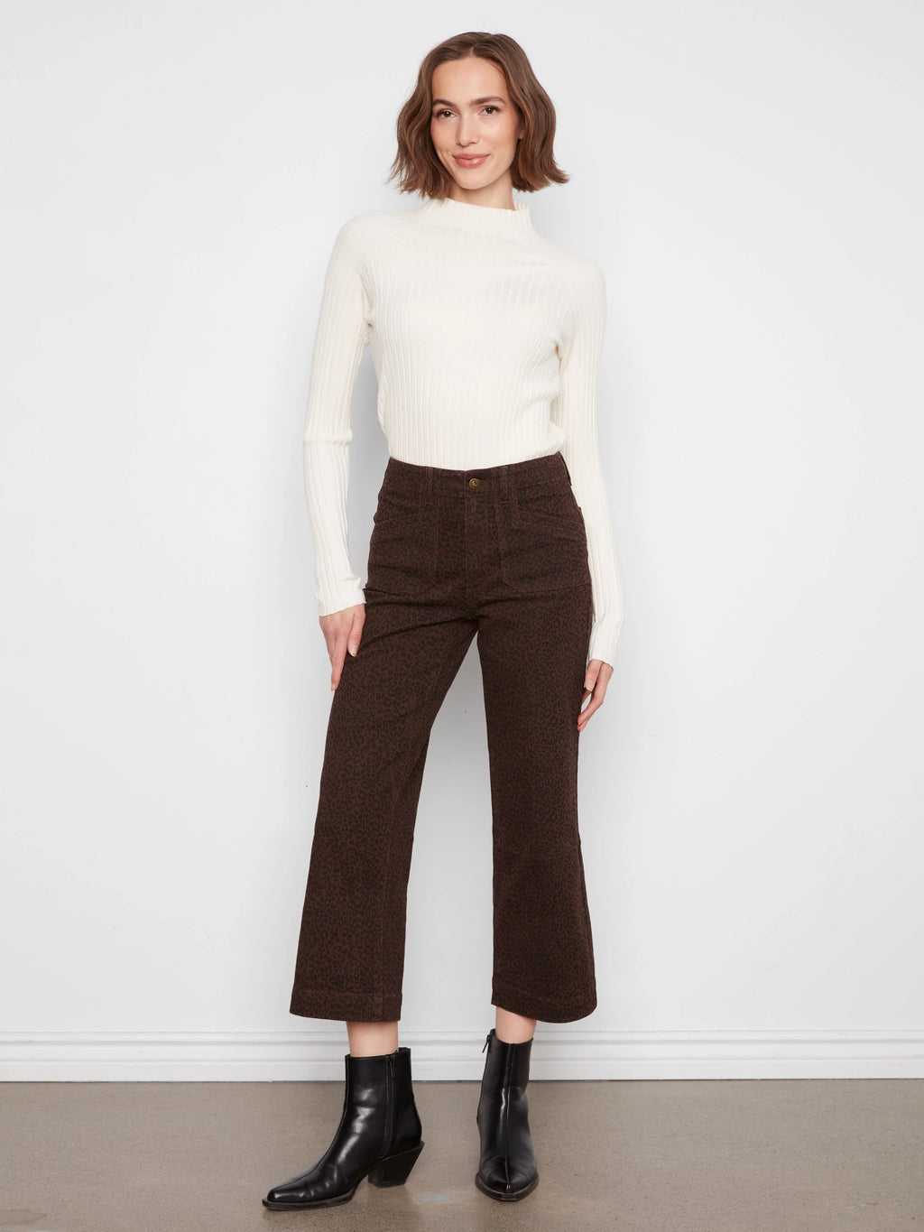 Charlie B Printed Cropped Wide Leg Stretch Twill Pants in Leopard