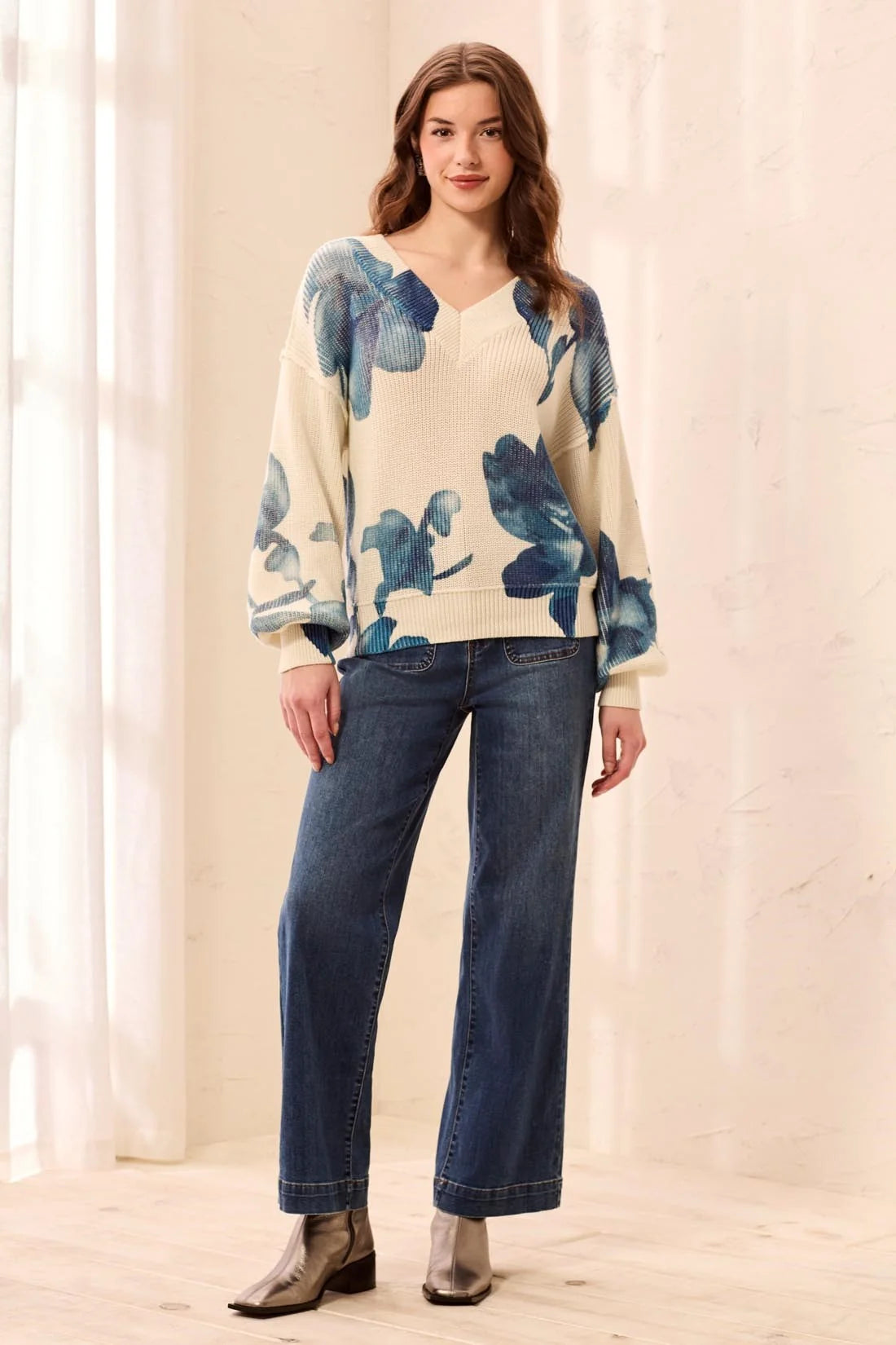 Tribal Drop Shoulder V-Neck Puff-Sleeve Printed Sweater