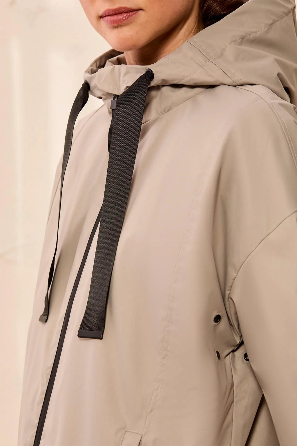 Hydrochromatic Hooded Zip-Up Rain Jacket by Tribal