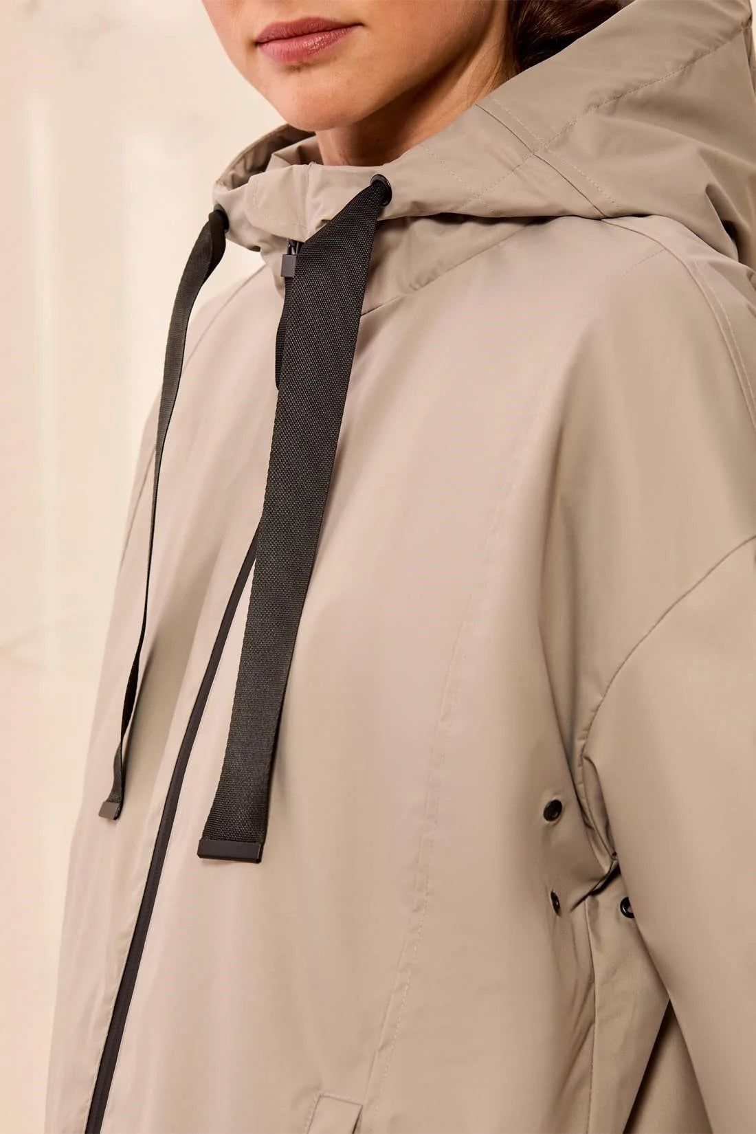 Hydrochromatic Hooded Zip-Up Rain Jacket by Tribal